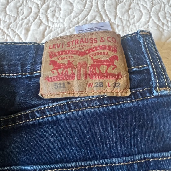 511 Levi’s. W28 L32 - Tall and thin - Picture 2 of 4